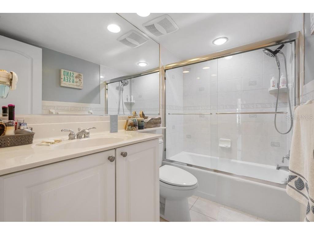 3806 Gulf Of Mexico Drive #C209 Longboat Key FL 34228 A4693850 image20
