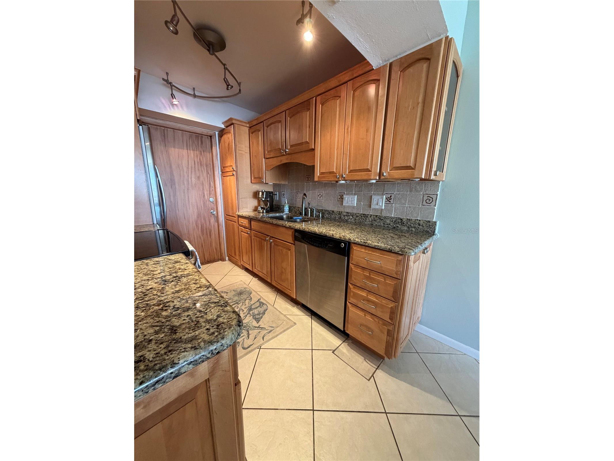 3806 Gulf Of Mexico Drive #C211 Longboat Key FL 34228 A4685515 image4