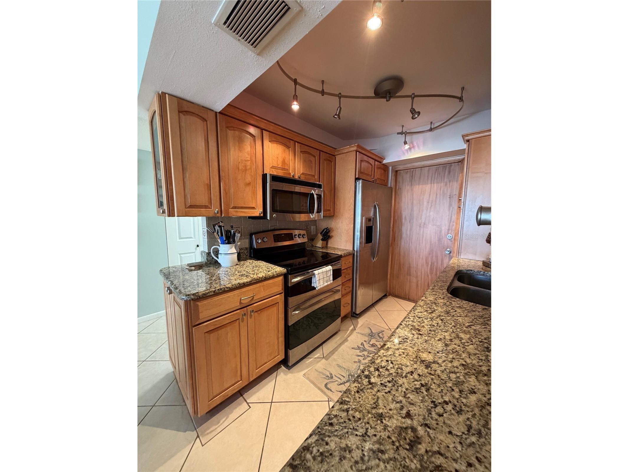 3806 Gulf Of Mexico Drive #C211 Longboat Key FL 34228 A4685515 image5