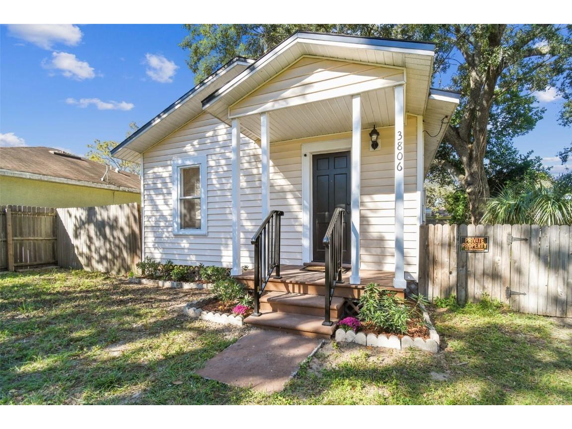 3806 N 57th Street Tampa FL 33619 U8217894 image1