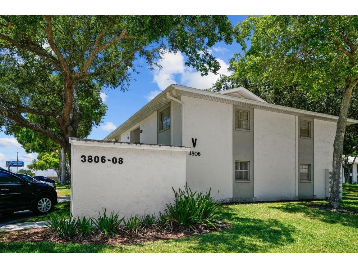 3806 N Oak Drive #V12 Tampa FL 33611 T3531867 image1