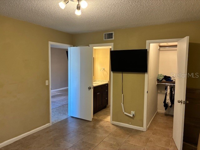 3806 N Oak Drive #V21 Tampa FL 33611 A4681043 image9