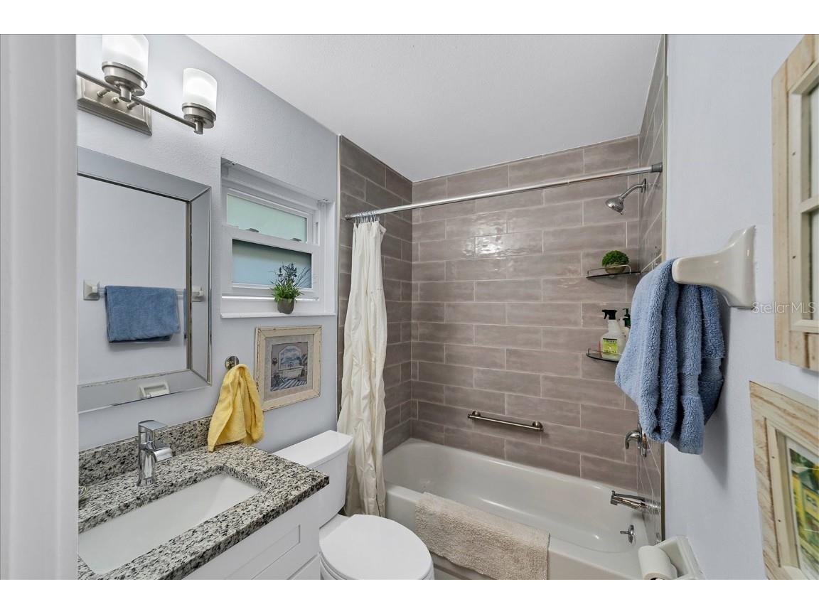 3806 Roxane Boulevard #161 Sarasota FL 34235 A4675238 image22