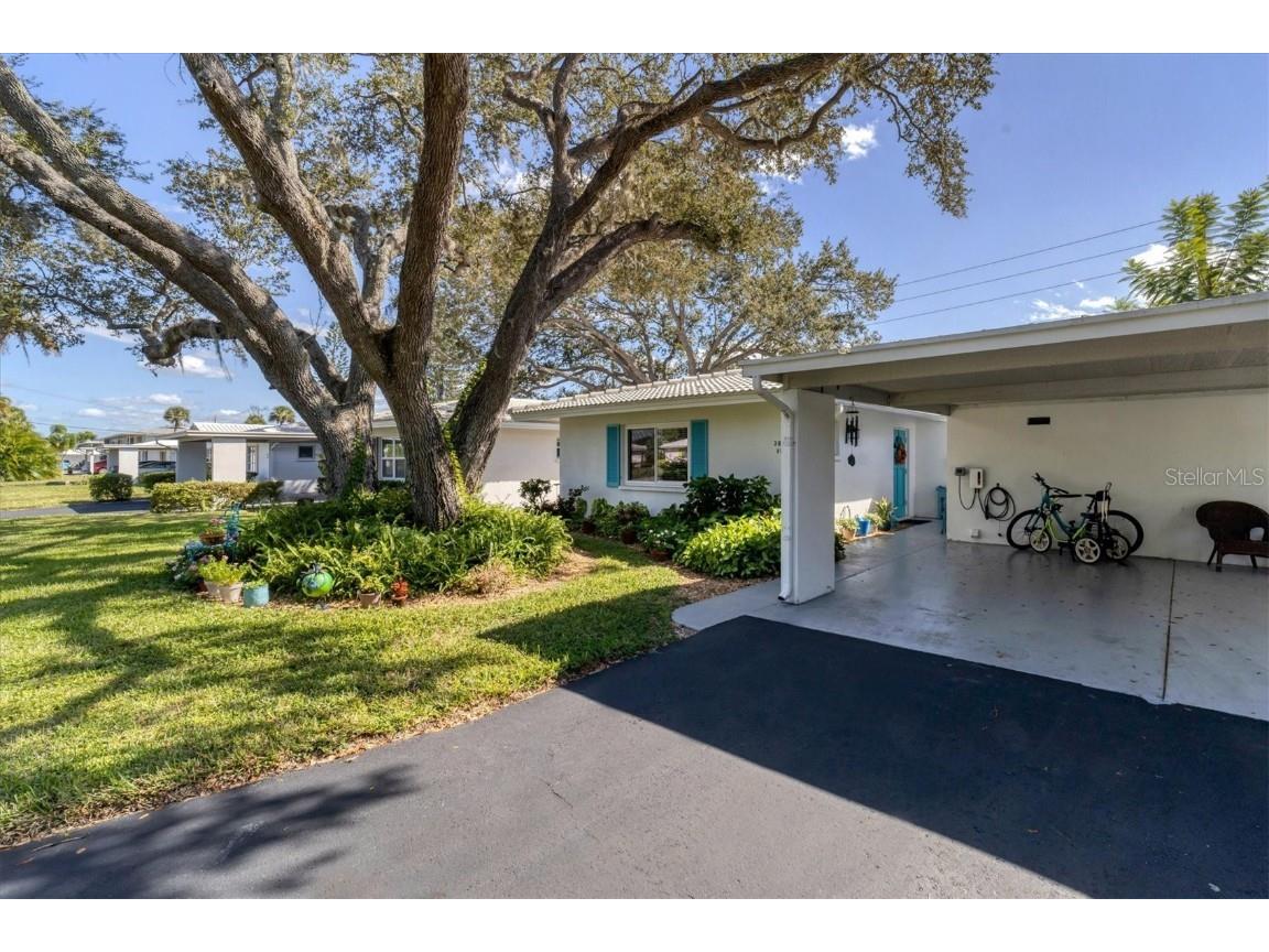 3806 Roxane Boulevard #161 Sarasota FL 34235 A4675238 image3