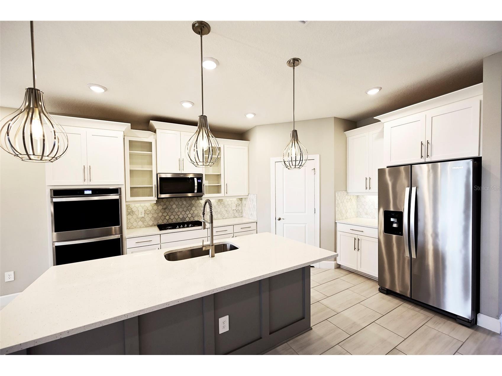 3806 Savanna Palms Court Lakewood Ranch FL 34211 A4695796 image8