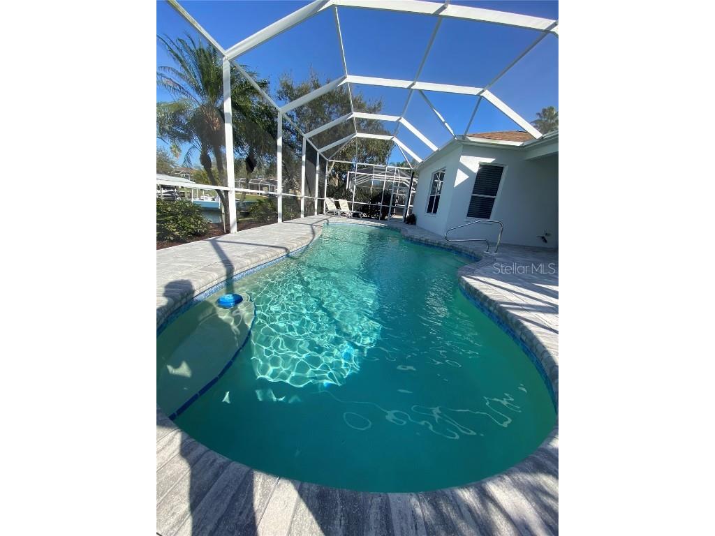 3807 2nd Drive NE Bradenton FL 34208 A4662164 image11