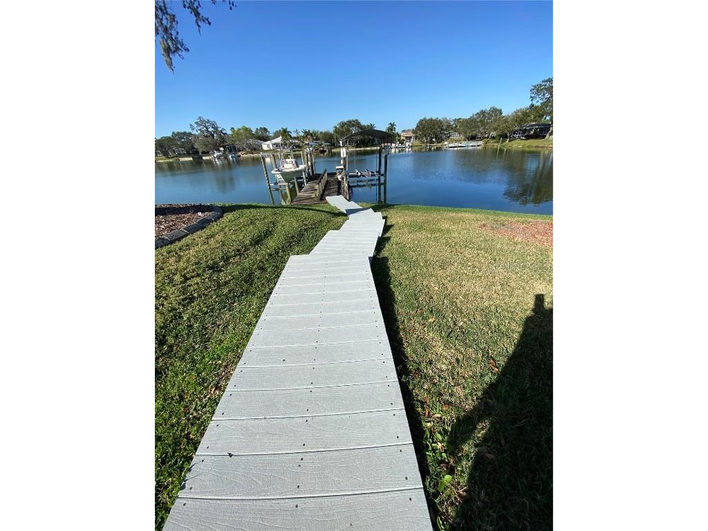 3807 2nd Drive NE Bradenton FL 34208 A4662164 image8