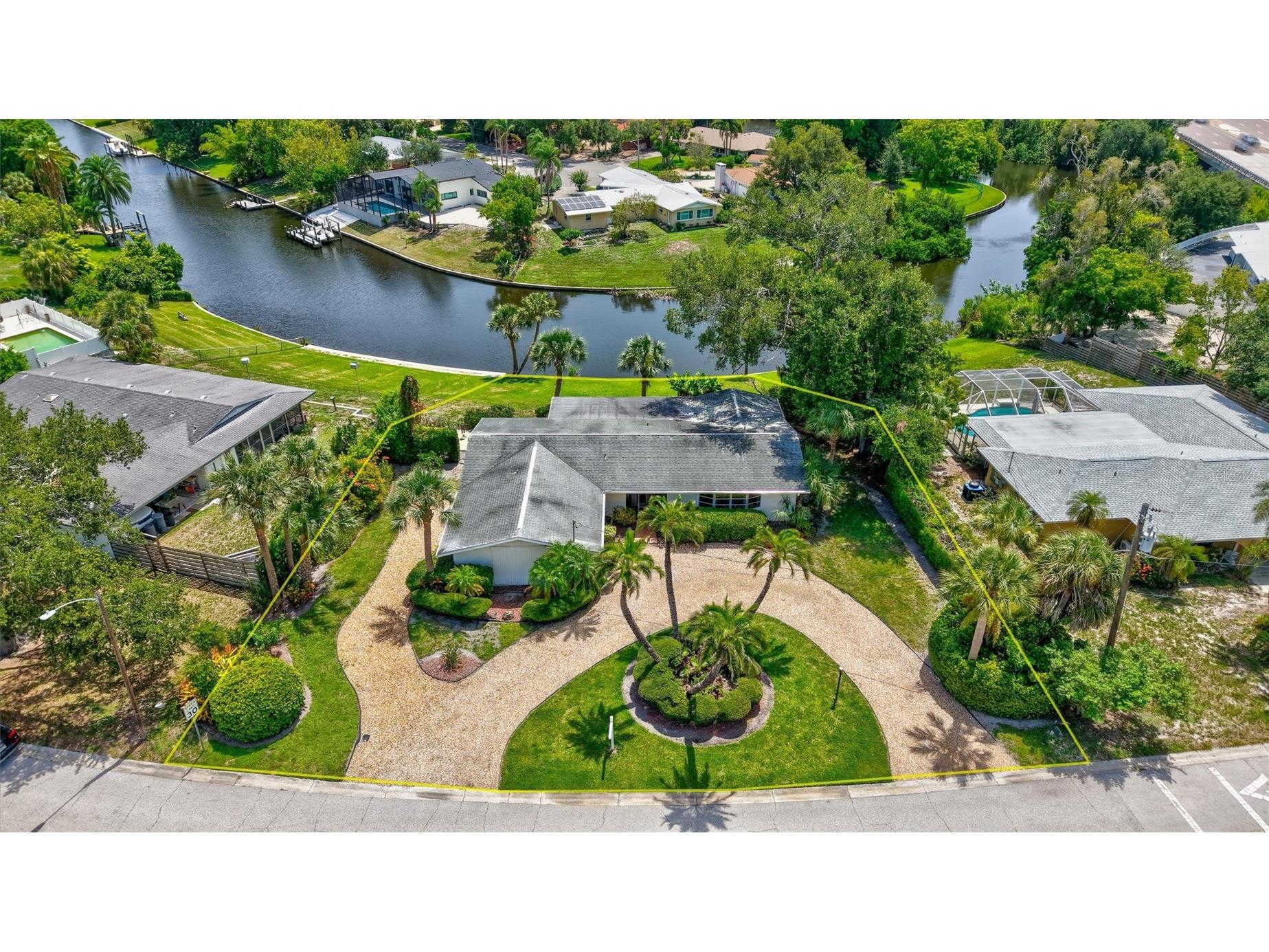 3807 Jaffa Drive Sarasota FL 34239 - PHILLIPPI CREEK A4698939 image1