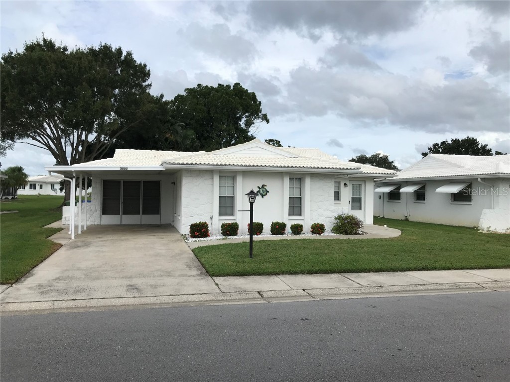 3807 Joyce Drive Bradenton FL 34208 A4524880 image1