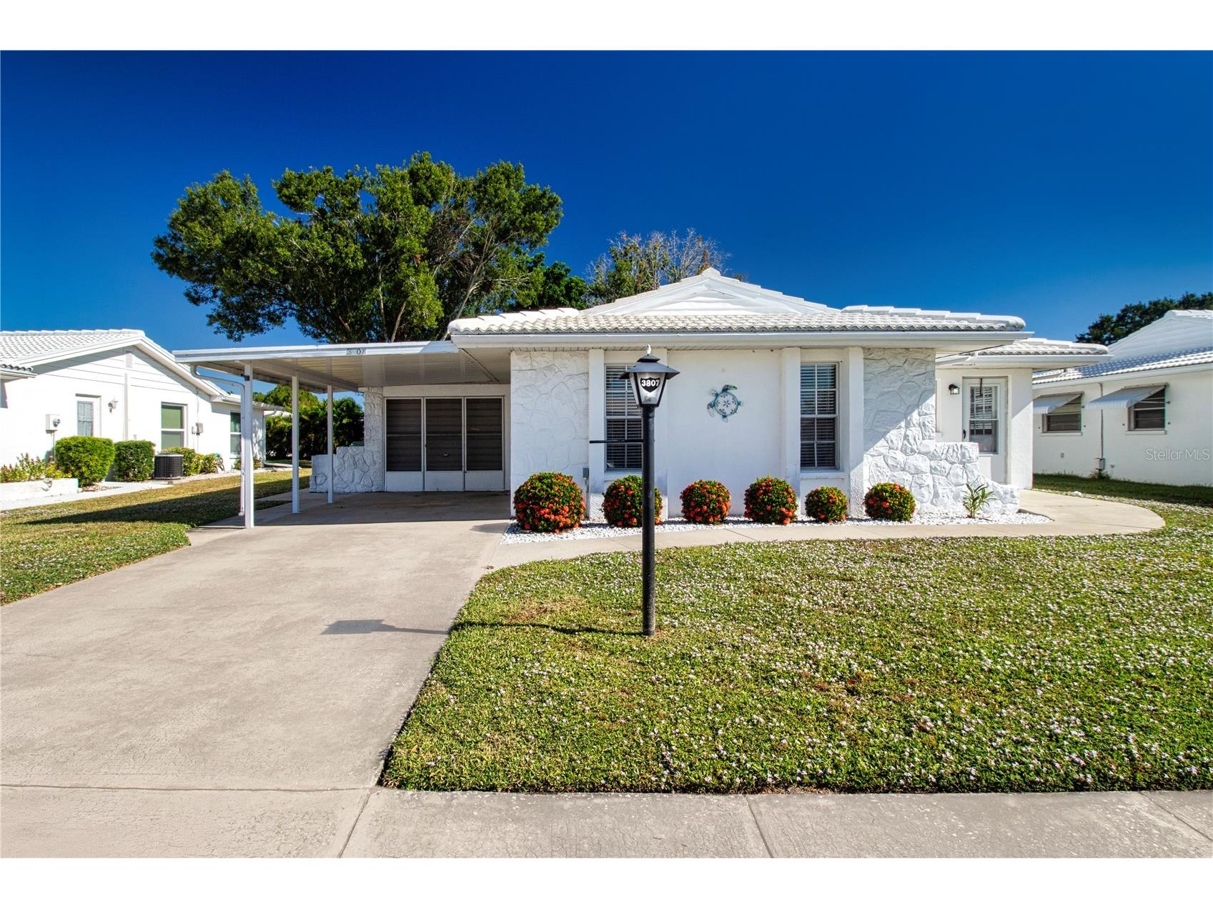 3807 Joyce Drive Bradenton FL 34208 A4681712 image2