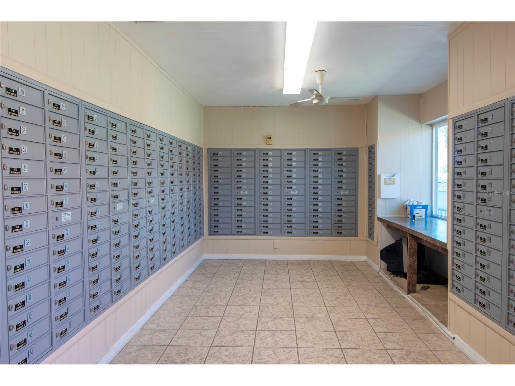 3807 Joyce Drive Bradenton FL 34208 A4681712 image56