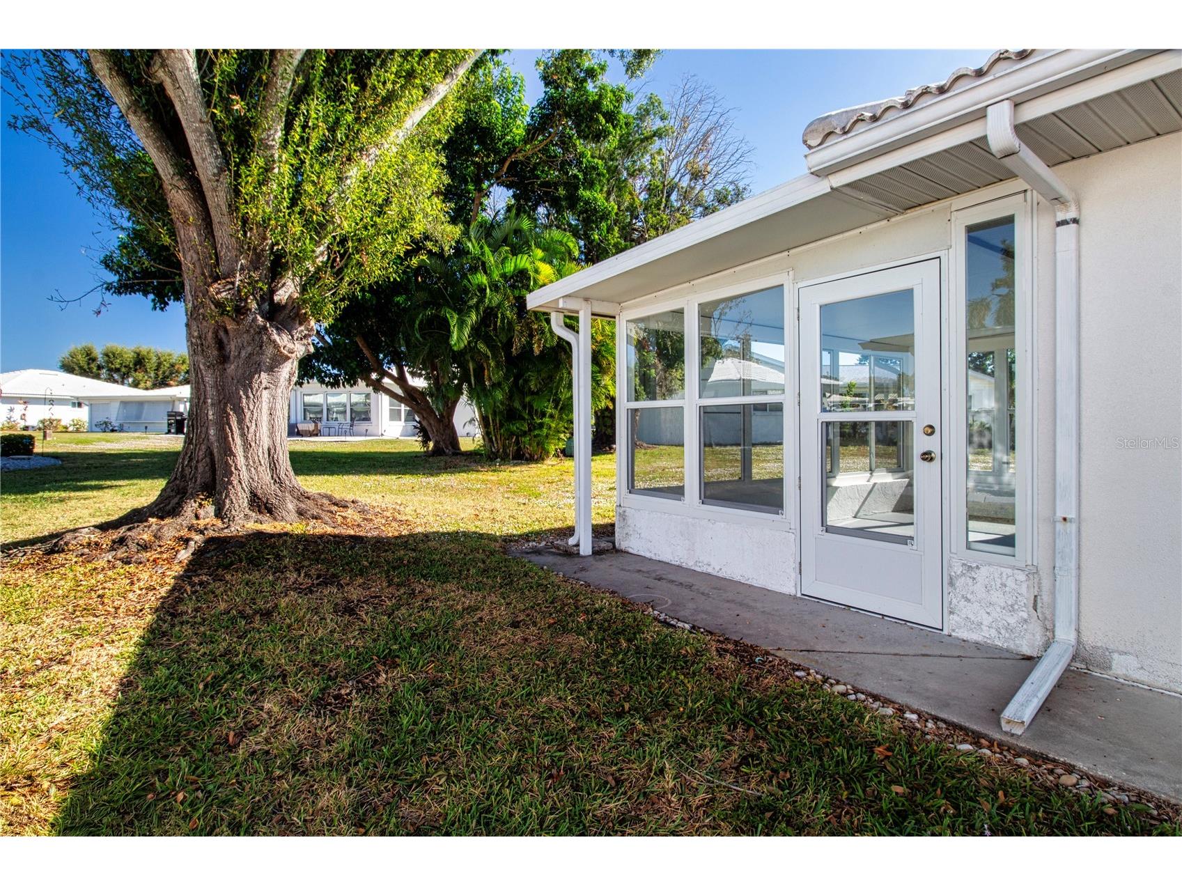 3807 Joyce Drive Bradenton FL 34208 A4681712 image8