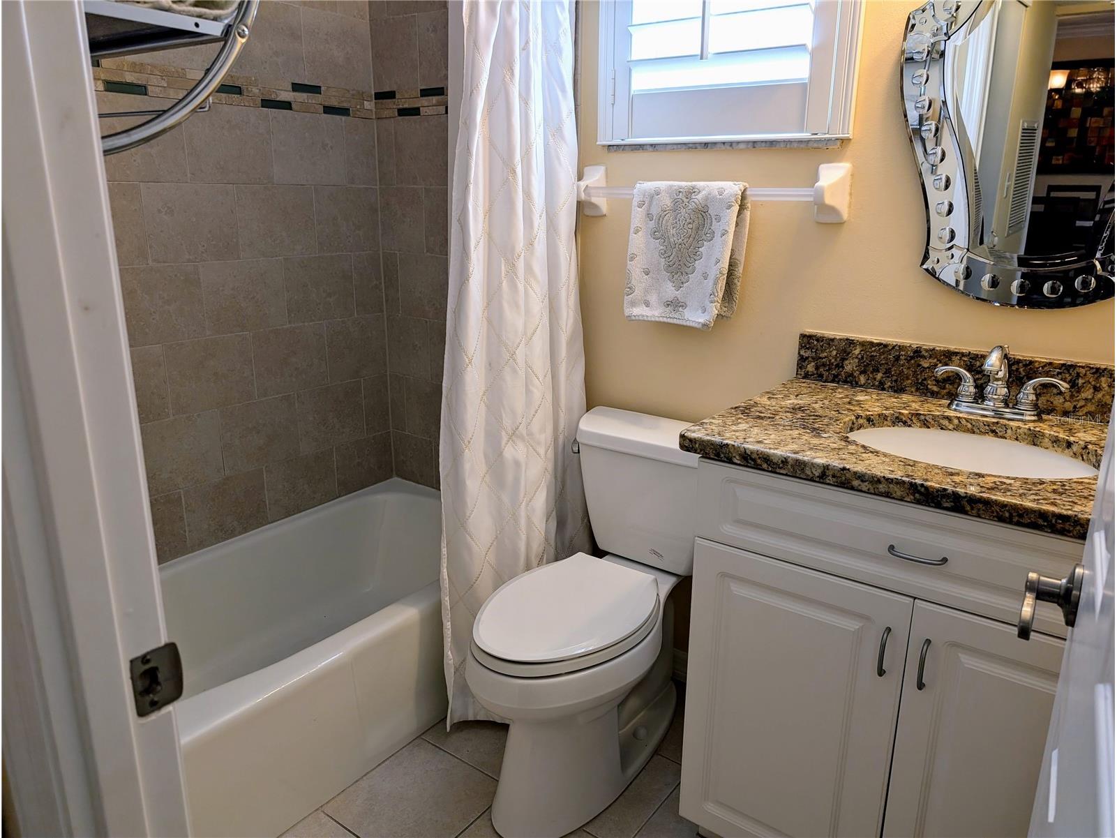 3807 Lake Bayshore Drive #H-416 Bradenton FL 34205 A4685814 image28