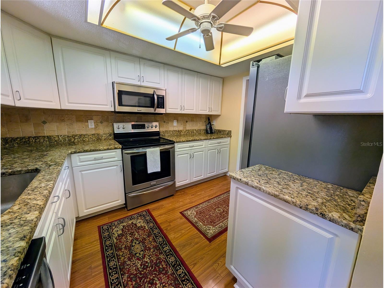 3807 Lake Bayshore Drive #H-416 Bradenton FL 34205 A4685814 image3