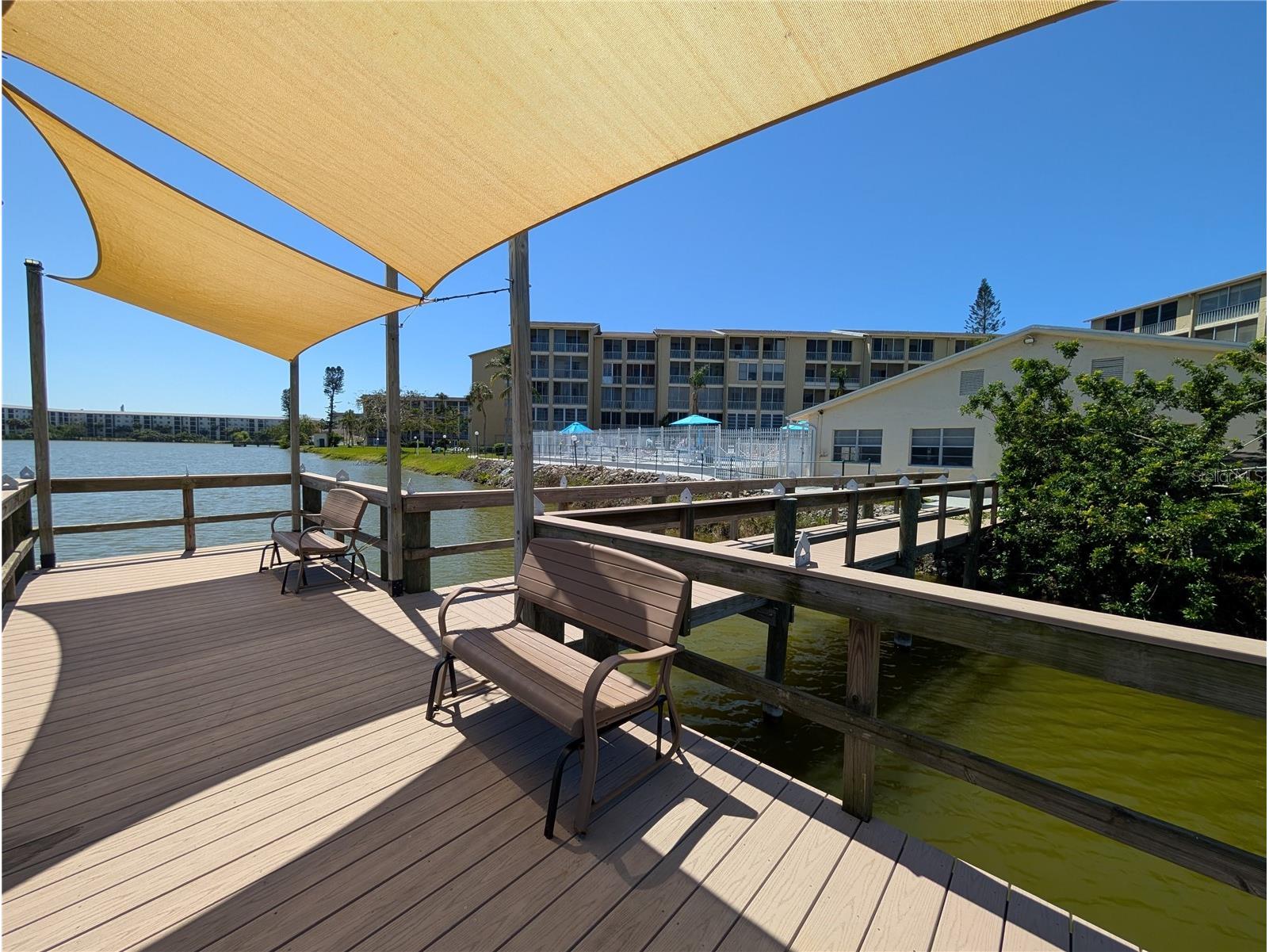 3807 Lake Bayshore Drive #H-416 Bradenton FL 34205 A4685814 image37