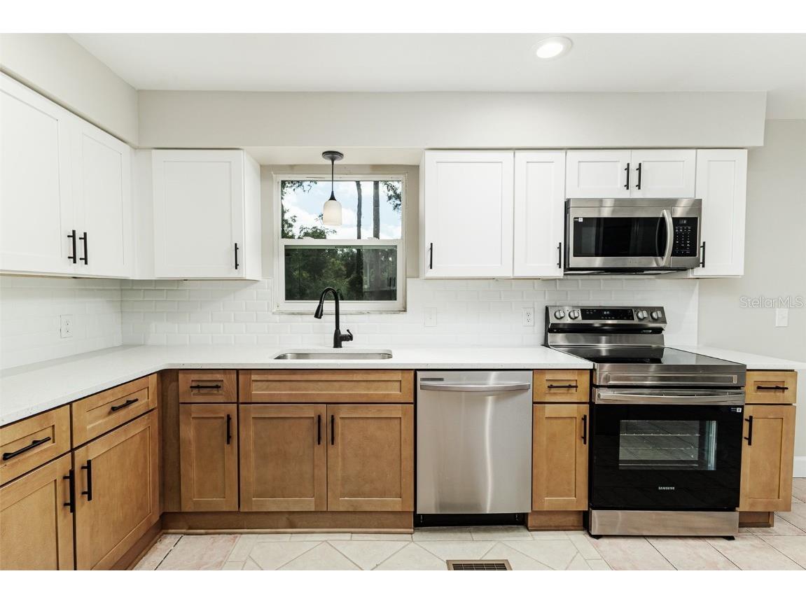 3807 Timberlake Road N Lakeland FL 33810 L4956980 image2