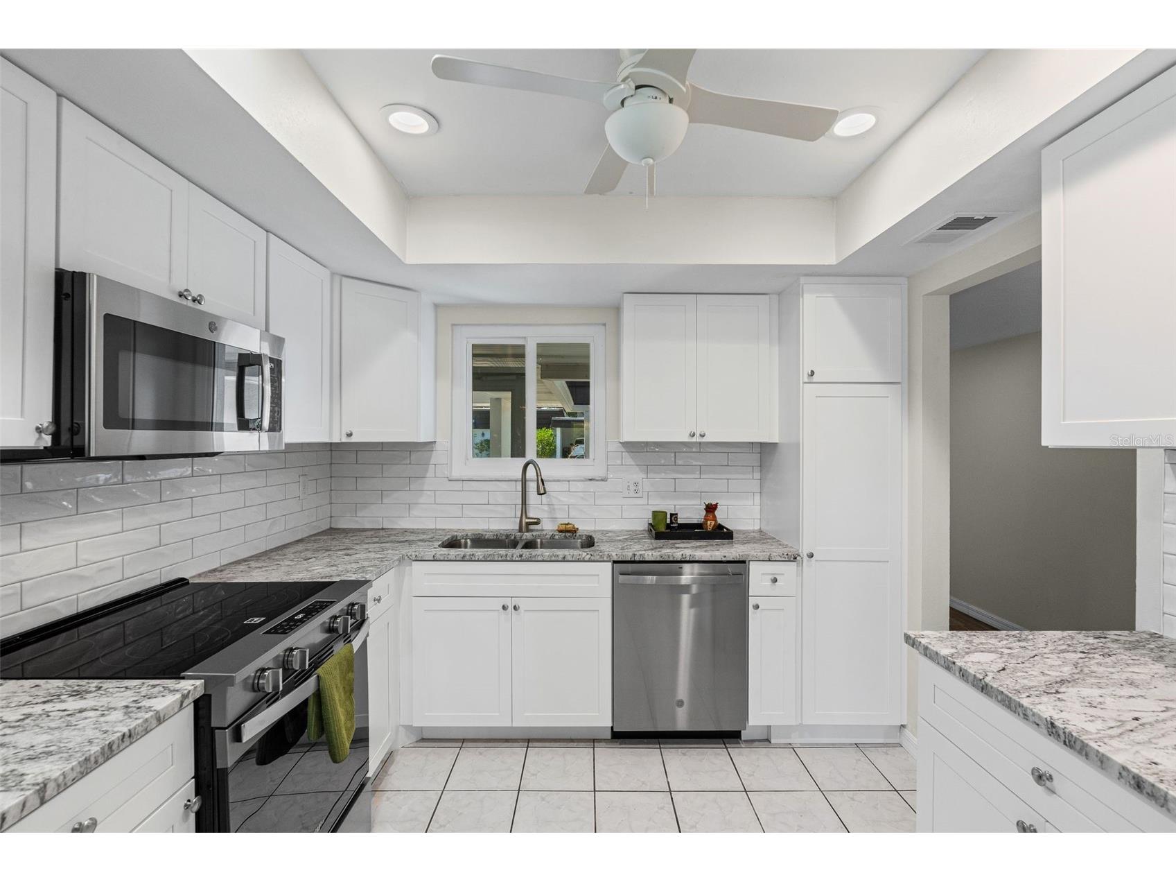 3808 Blue Stone Way #95 Sarasota FL 34232 A4694902 image4