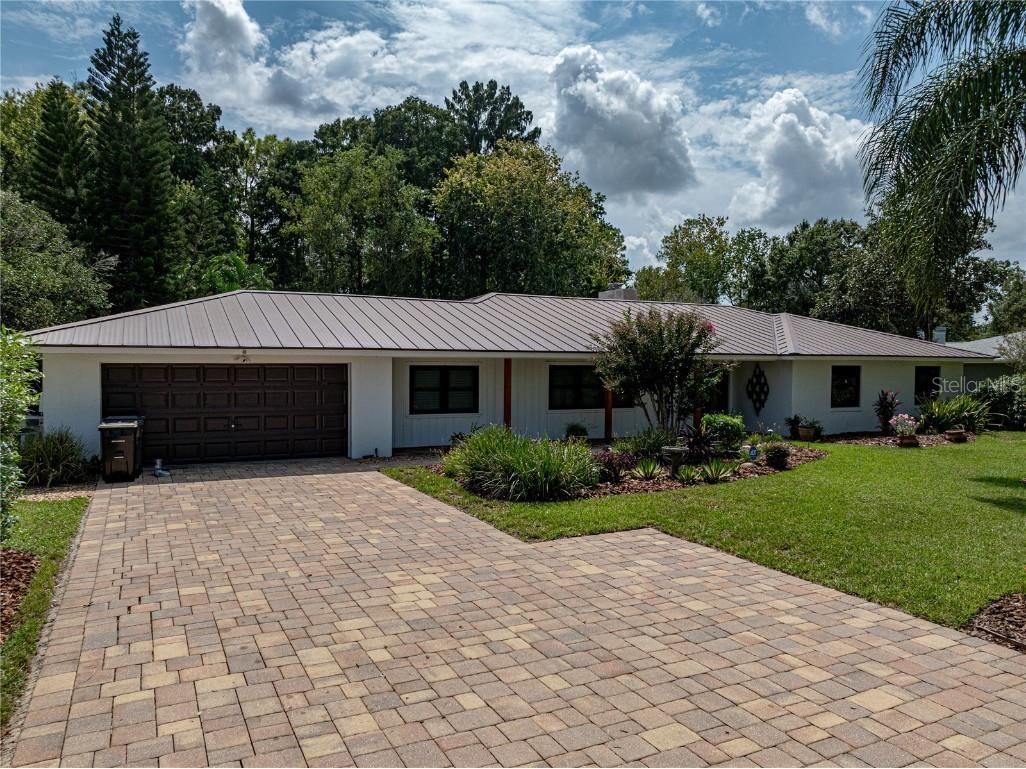 3808 Gaines Drive Winter Haven FL 33884 P4932117 image1