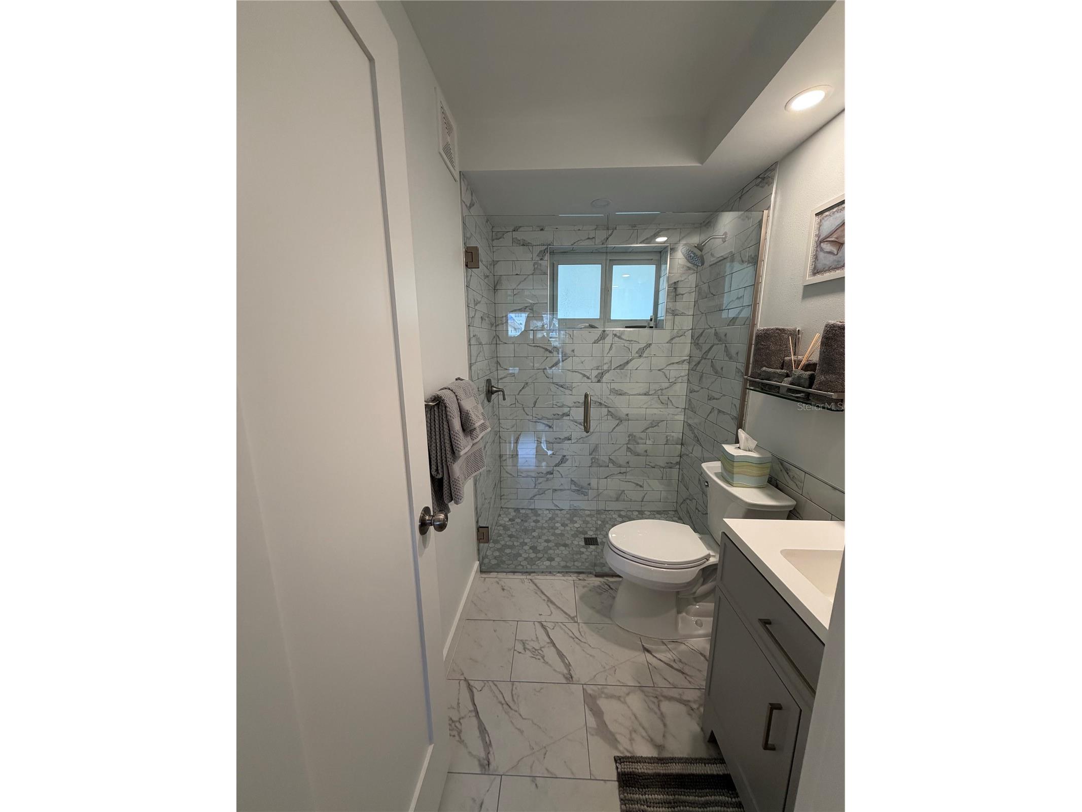 3808 Gulf Of Mexico Drive #E105 Longboat Key FL 34228 A4684810 image20
