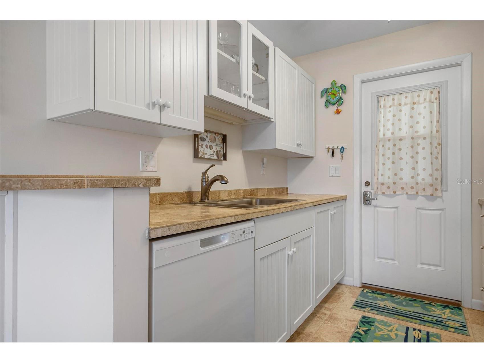 3808 Gulf Of Mexico Drive #E205 Longboat Key FL 34228 A4676427 image4