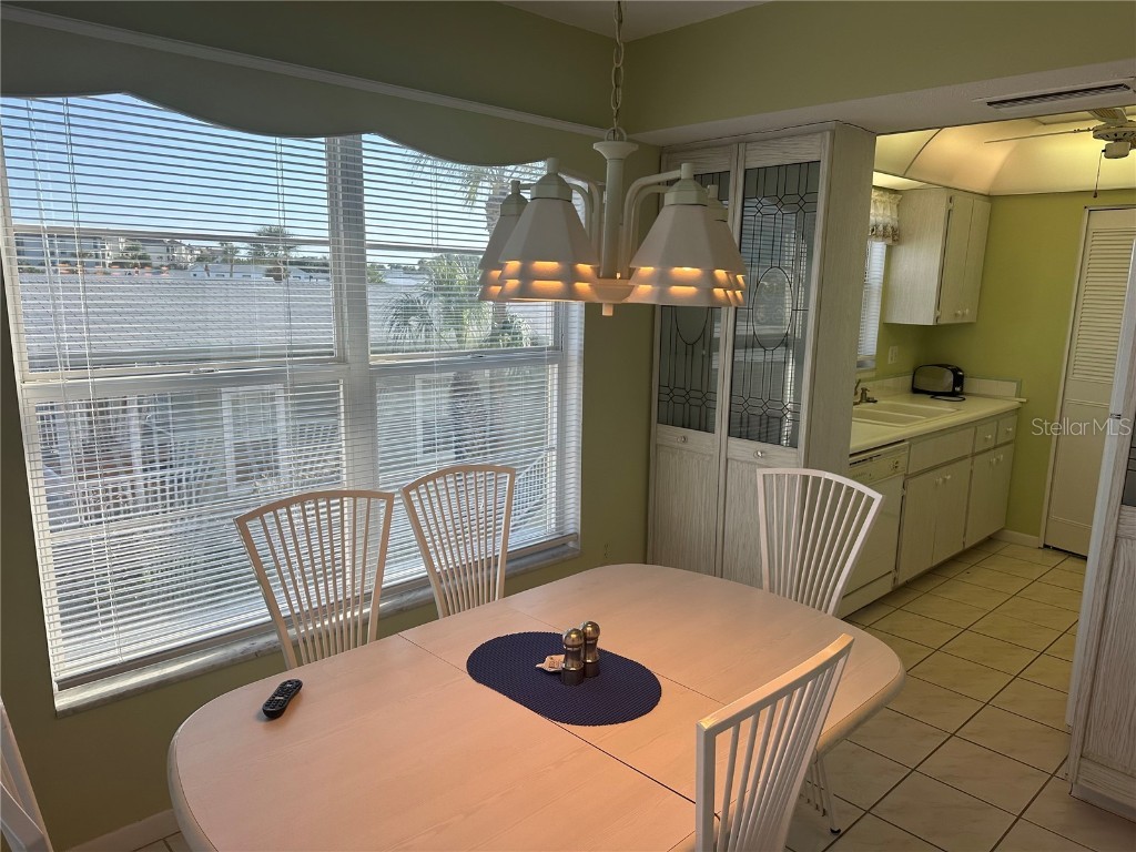 3808 Gulf Of Mexico Drive #E211 Longboat Key FL 34228 A4672681 image3