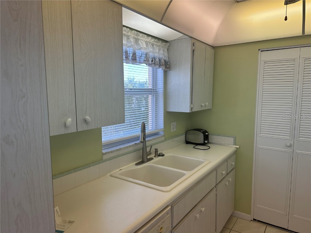 3808 Gulf Of Mexico Drive #E211 Longboat Key FL 34228 A4672681 image4