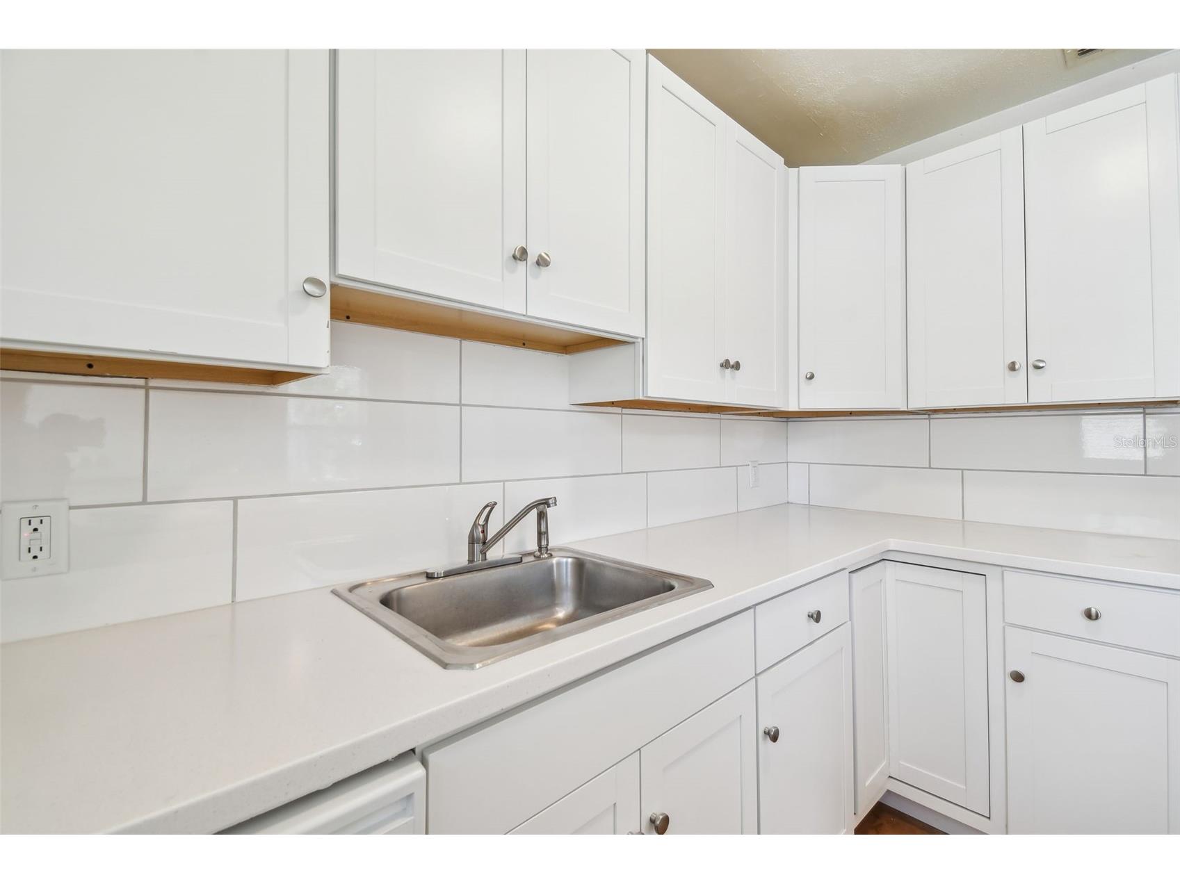 3808 S Grady Avenue Tampa FL 33611 TB8527600 image19