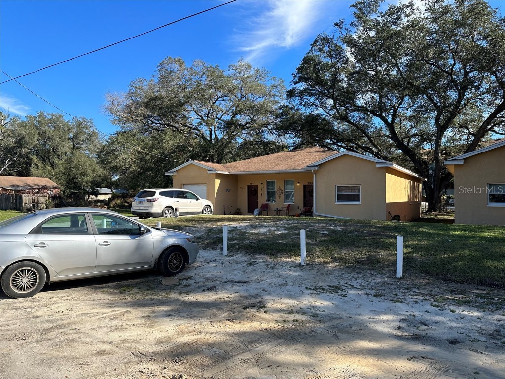 3809/3811 Valley Tree Drive Tampa FL 33610 T3419397 image1