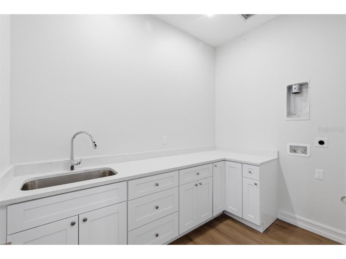 3809 71st Street N Saint Petersburg FL 33709 TB8458124 image40