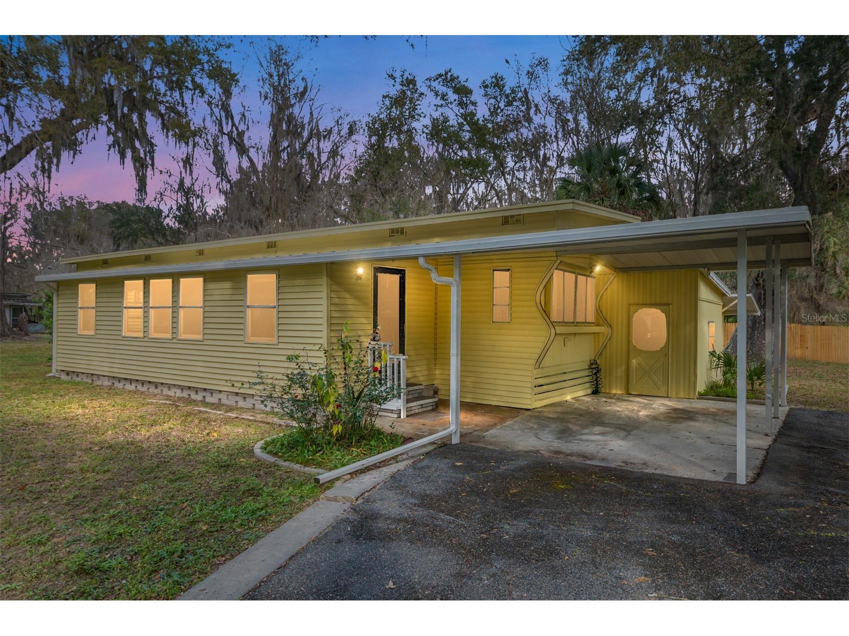 3809 Cr 405n Lake Panasoffkee FL 33538 - LAKE PANASOFFKEE G5106489 image1