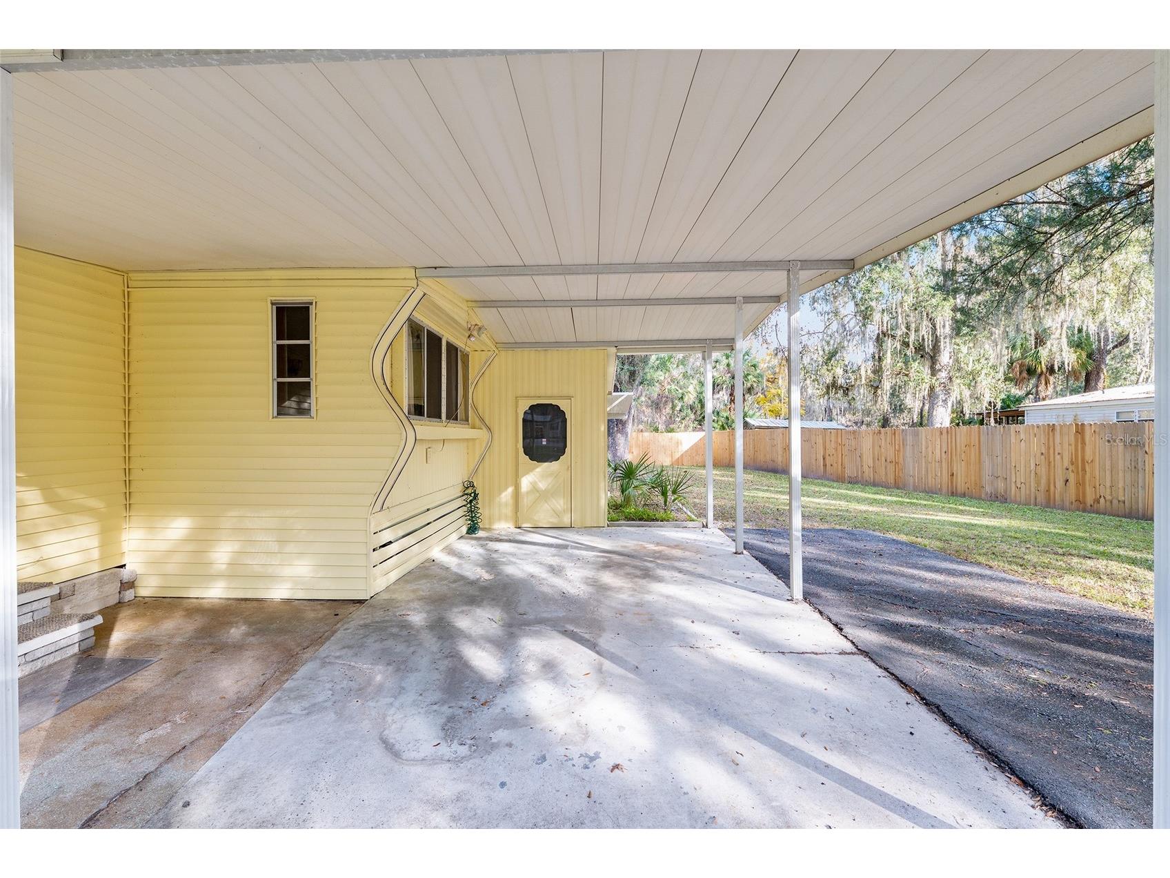 3809 Cr 405n Lake Panasoffkee FL 33538 - LAKE PANASOFFKEE G5106489 image2