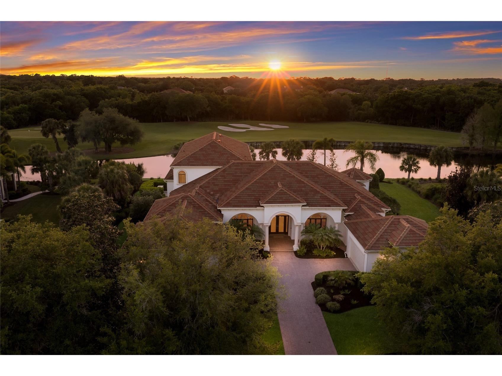 3809 Founders Club Drive Sarasota FL 34240 A4685858 image1