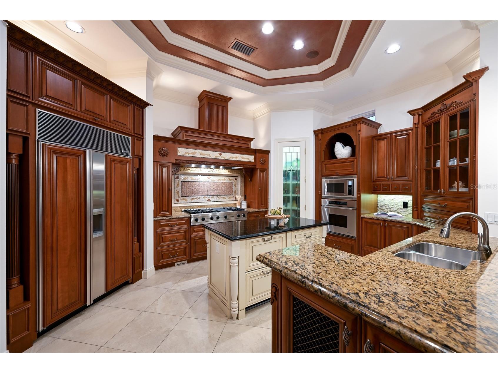 3809 Founders Club Drive Sarasota FL 34240 A4685858 image25