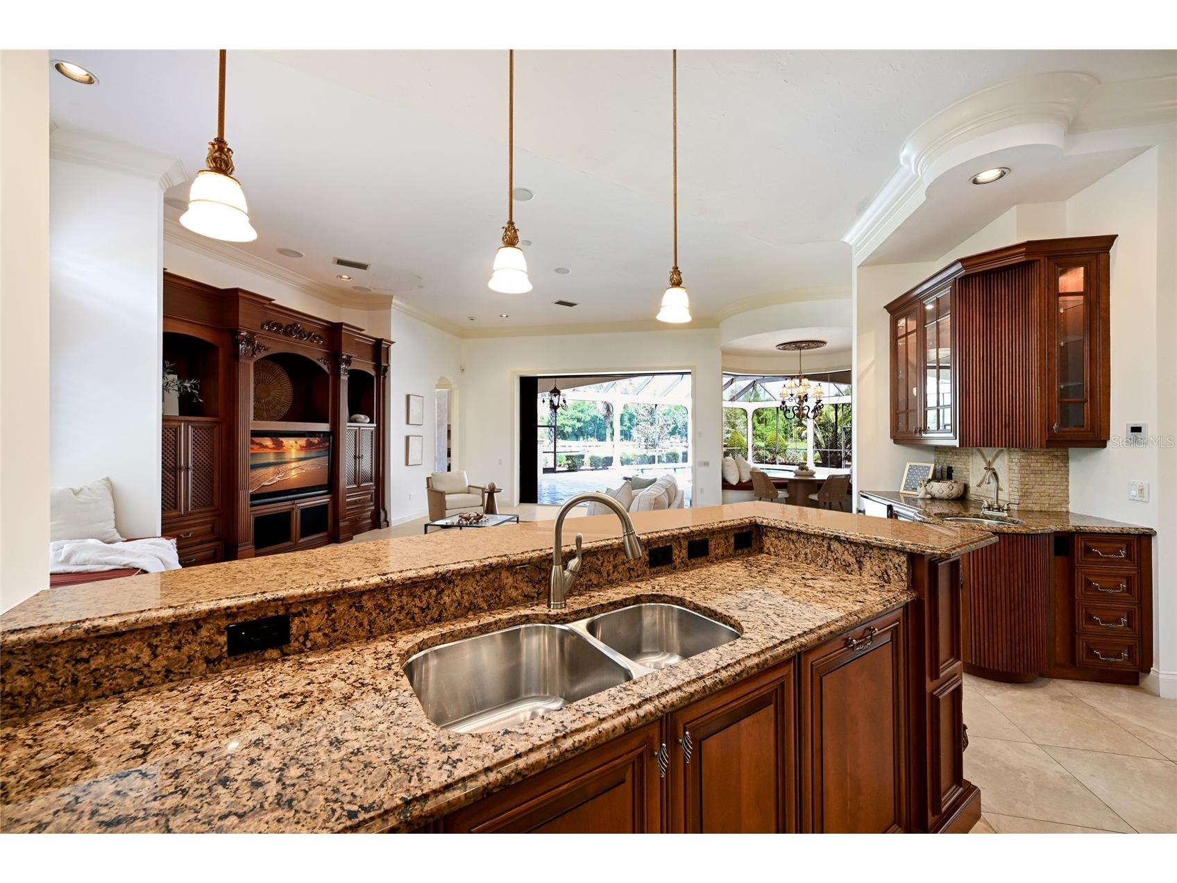 3809 Founders Club Drive Sarasota FL 34240 A4685858 image30
