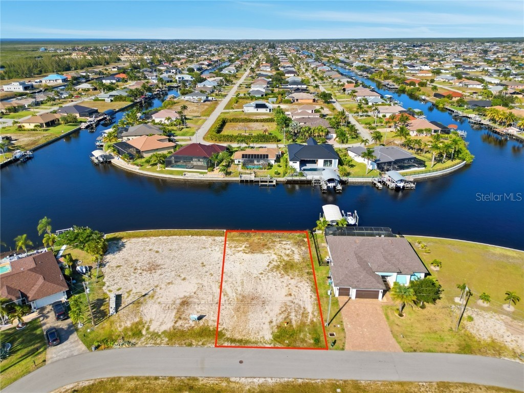3809 NW 3rd Terrace Cape Coral FL 33993 - BONEFISH CANAL A4672759 image1