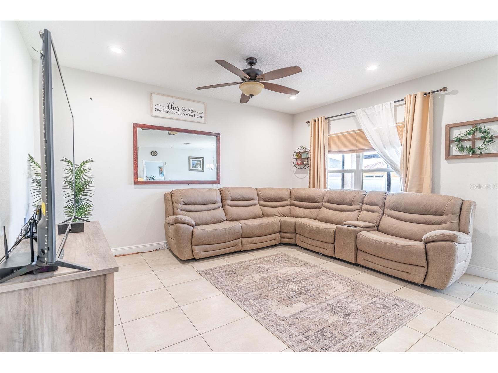 381 Begonia Court Poinciana FL 34759 L4960594 image3