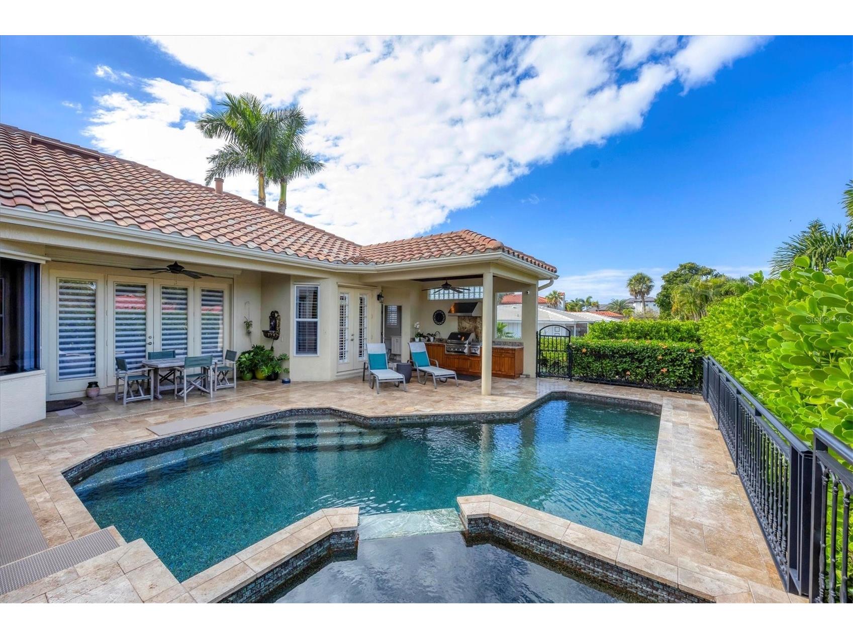 381 Bob White Drive Sarasota FL 34236 A4678714 image11
