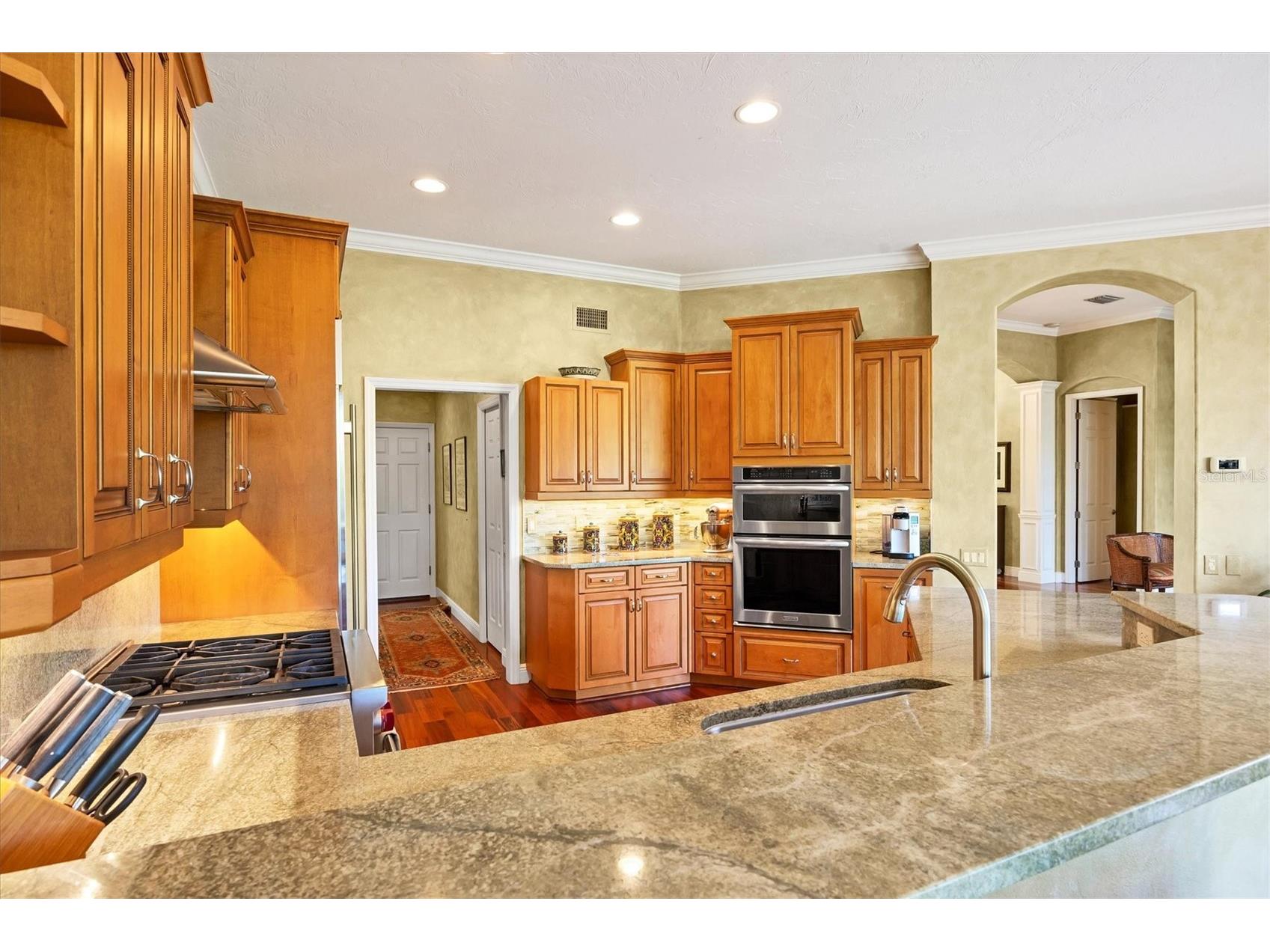 381 Bob White Drive Sarasota FL 34236 A4678714 image17