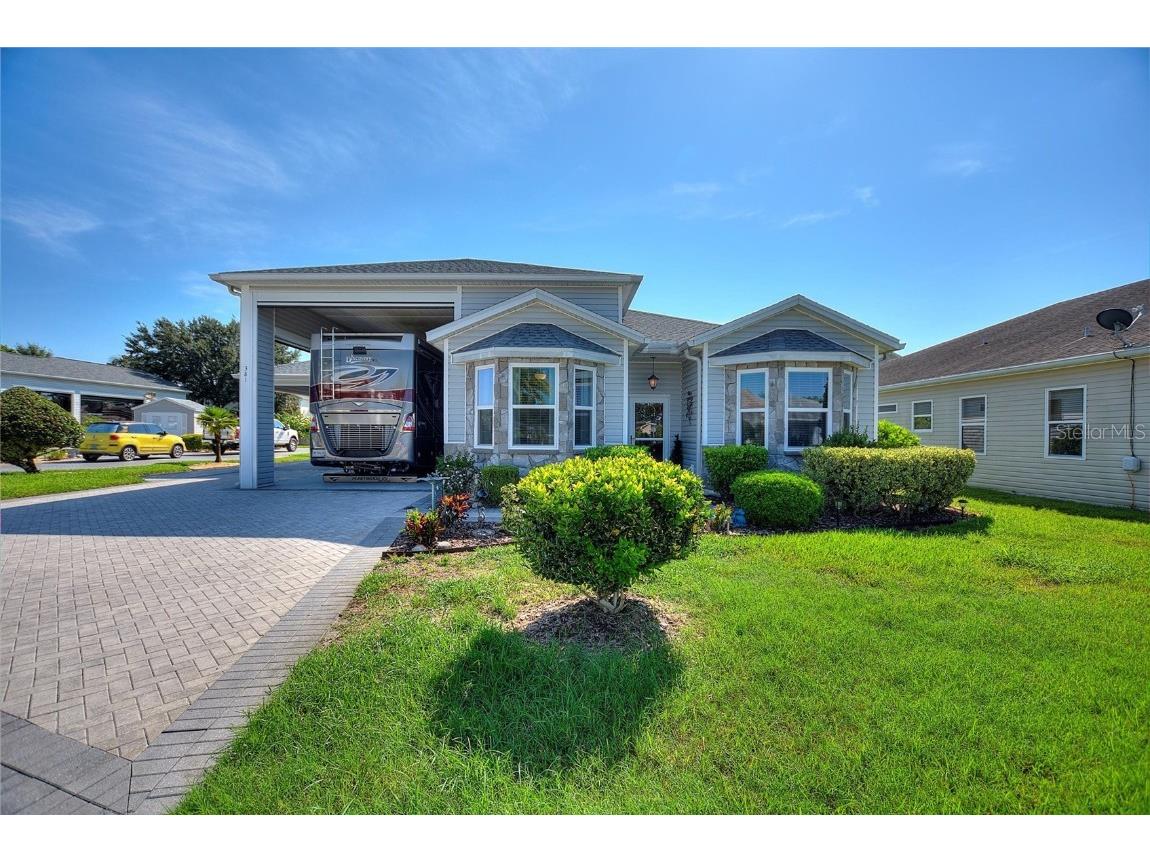 381 Cruisers Drive Polk City FL 33868 L4938829 image1