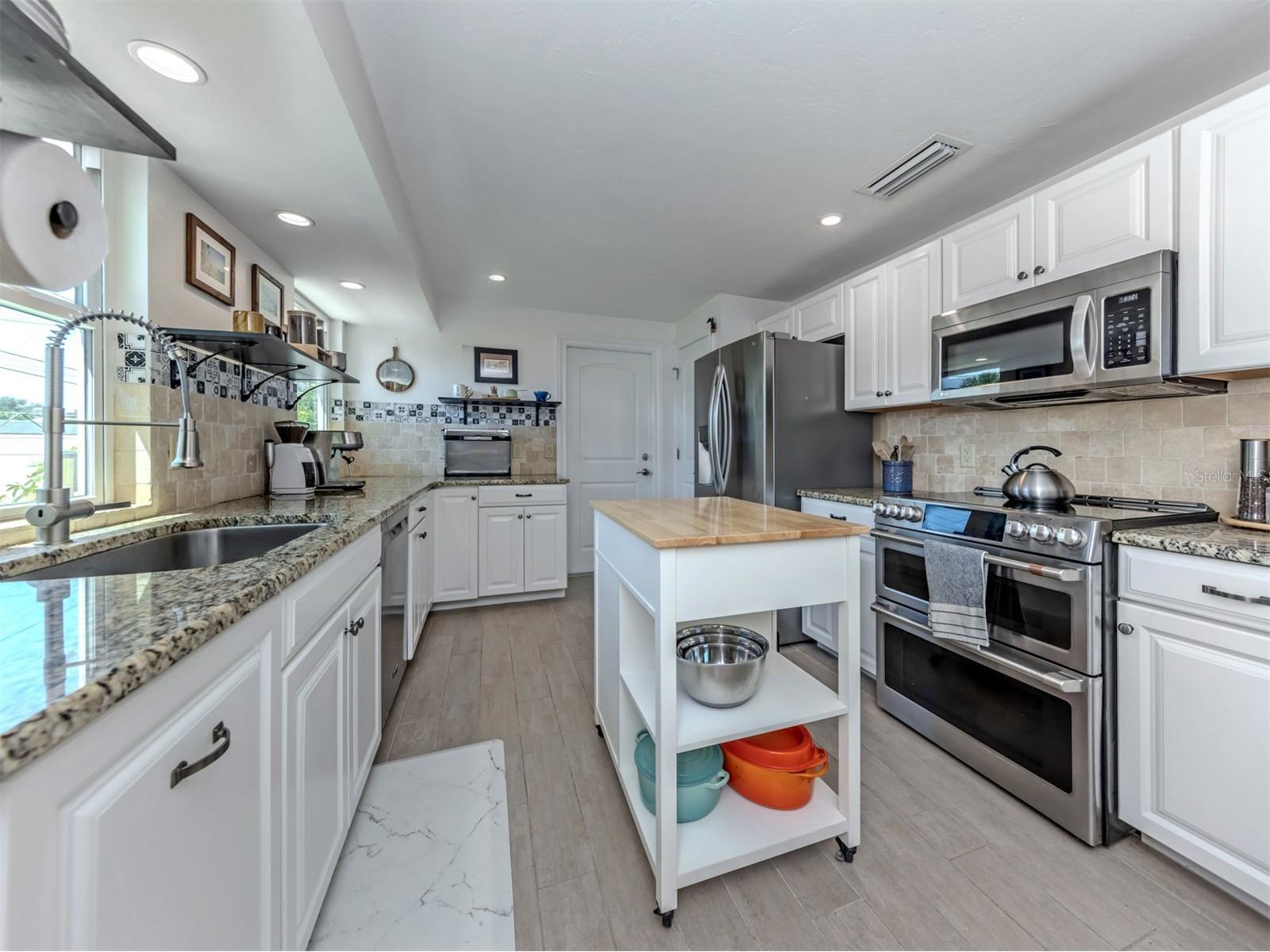 381 Falkland Road Venice FL 34293 N6144399 image5