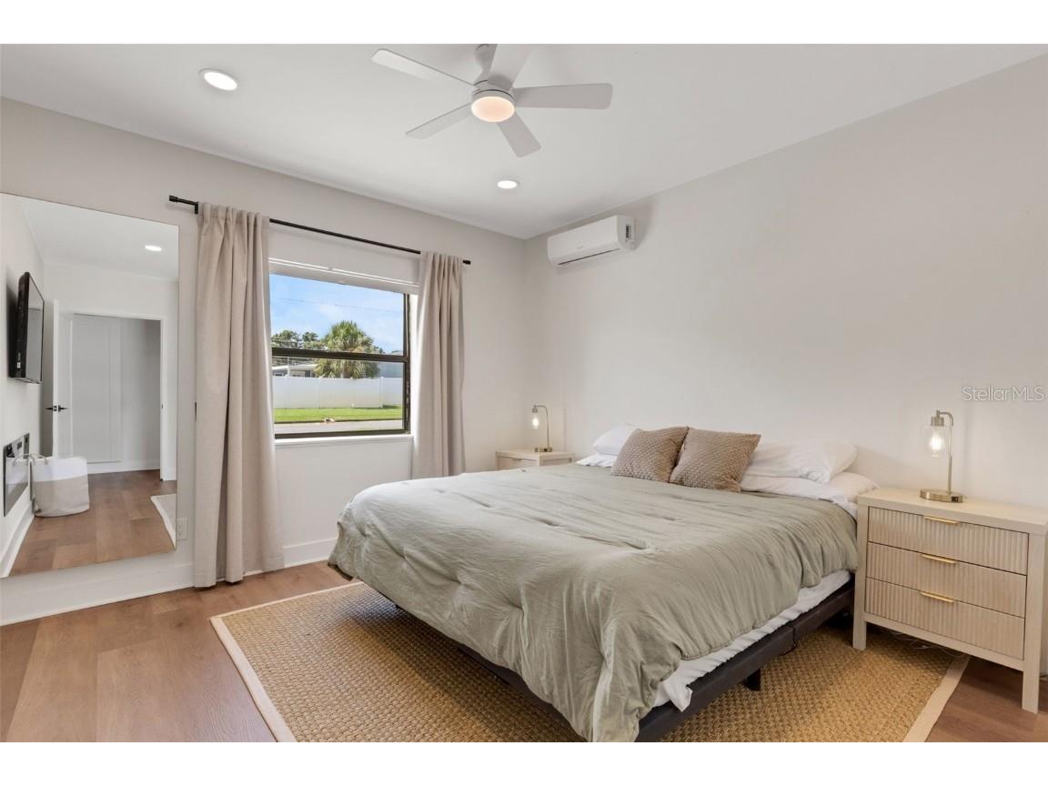 381 Kingfish Drive SE Saint Petersburg FL 33705 TB8414298 image20