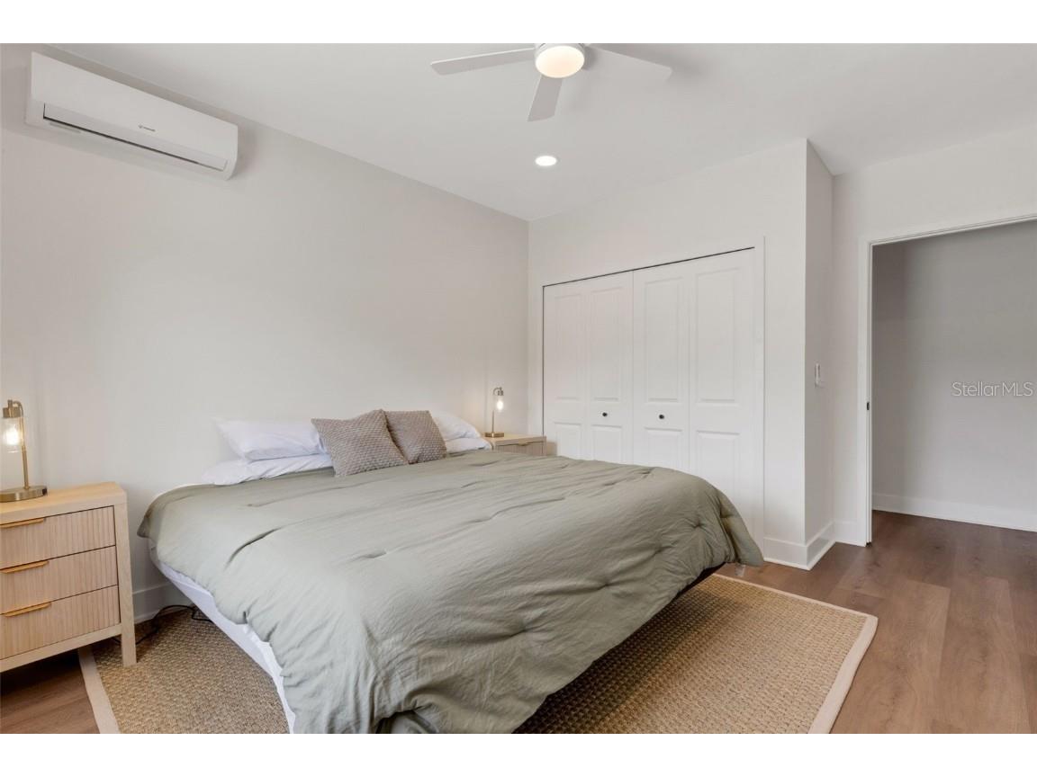 381 Kingfish Drive SE Saint Petersburg FL 33705 TB8414298 image21