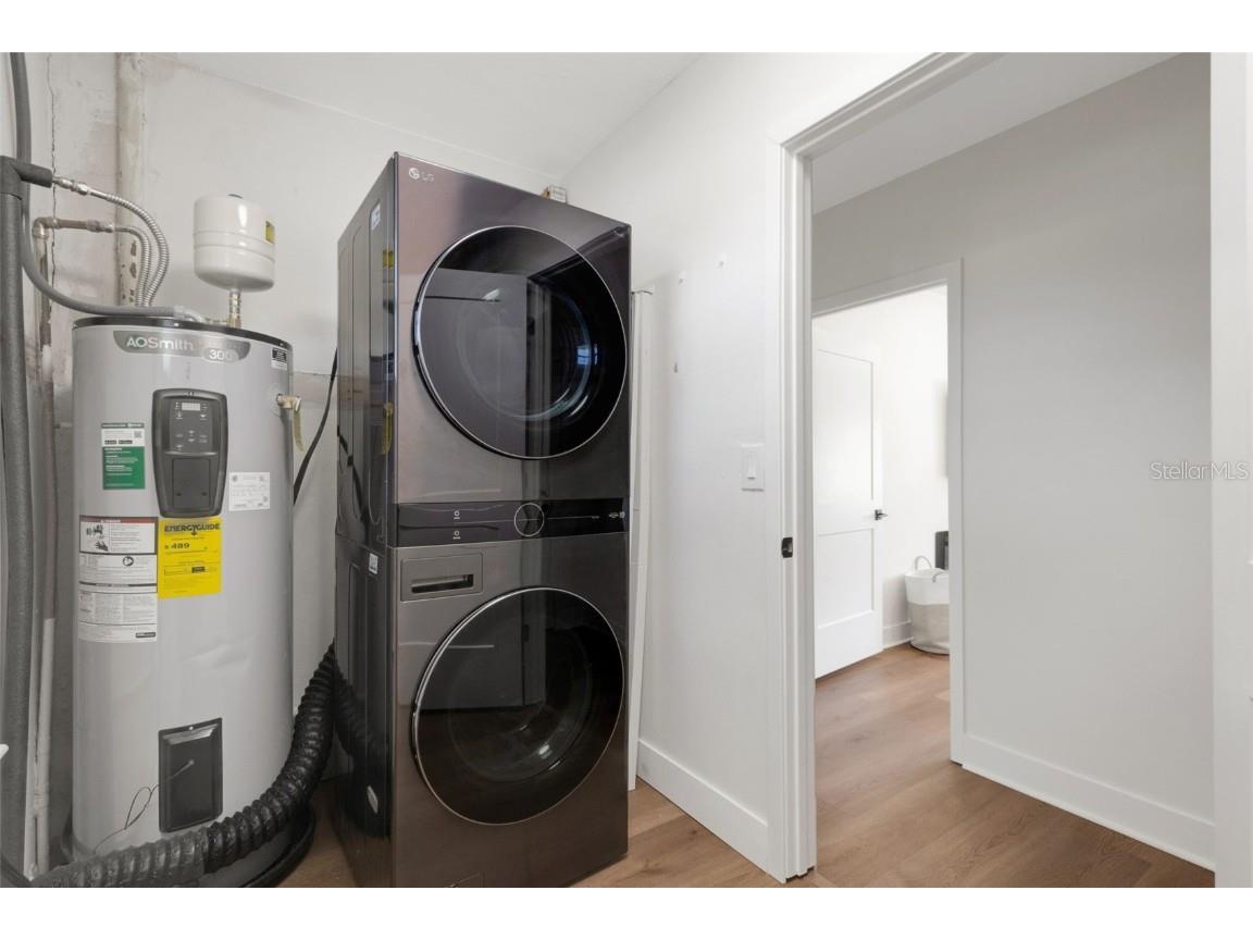 381 Kingfish Drive SE Saint Petersburg FL 33705 TB8414298 image22