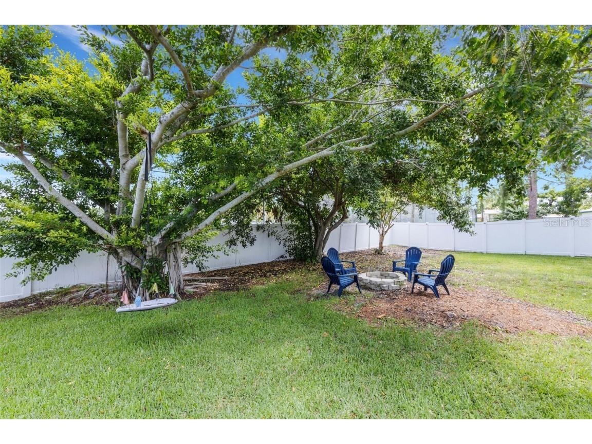 381 Kingfish Drive SE Saint Petersburg FL 33705 TB8414298 image33