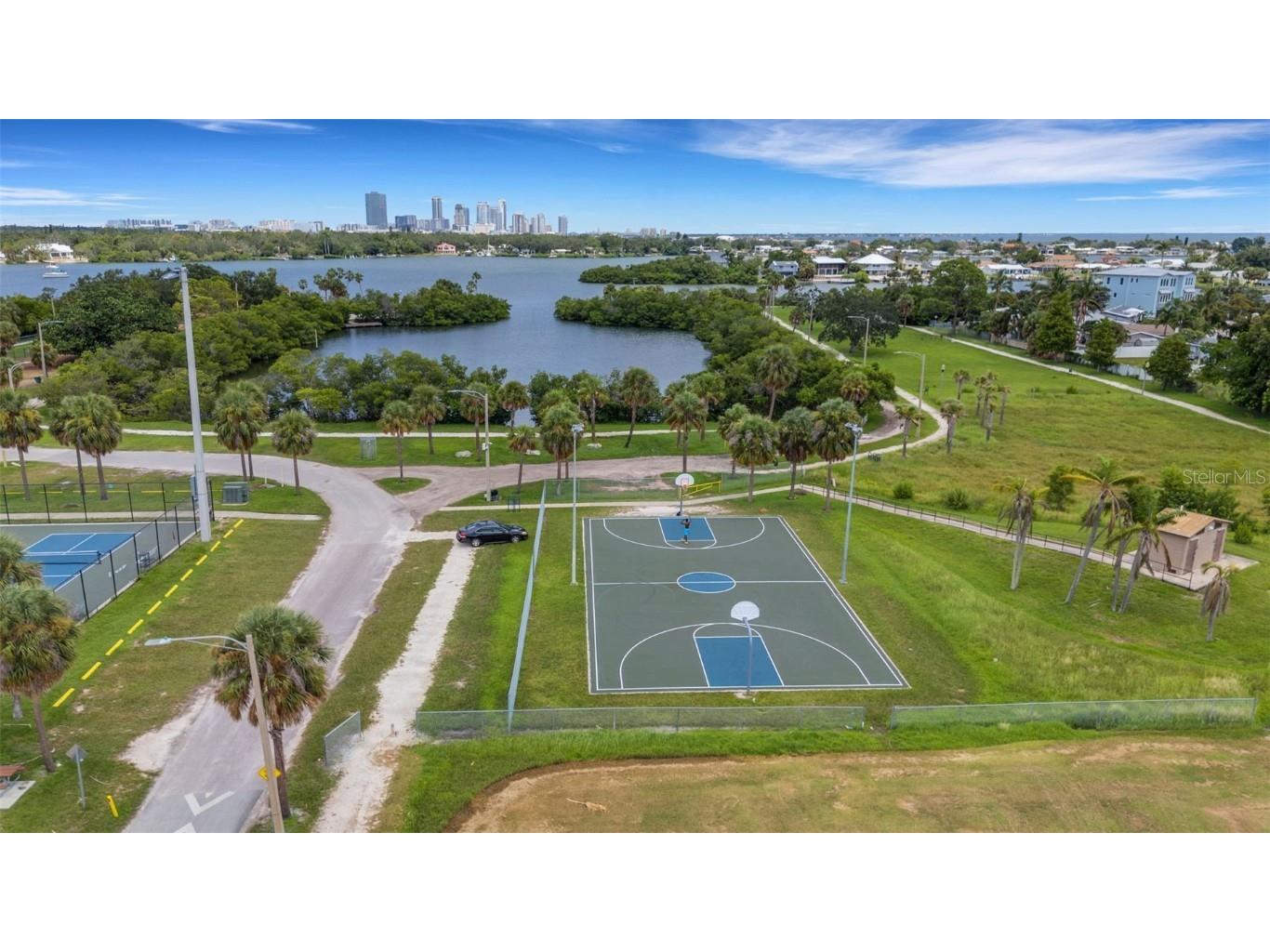 381 Kingfish Drive SE Saint Petersburg FL 33705 TB8414298 image36