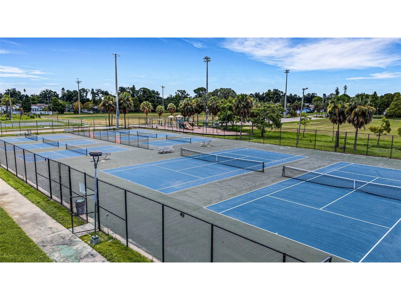 381 Kingfish Drive SE Saint Petersburg FL 33705 TB8414298 image40