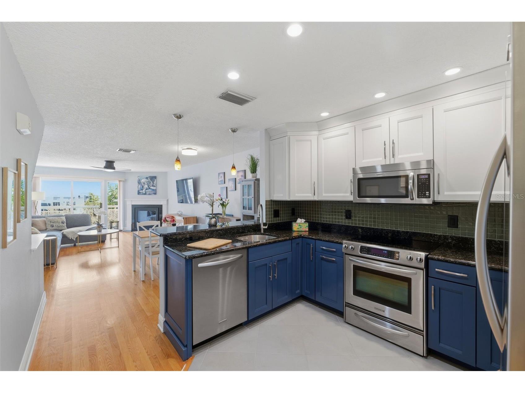 381 Madeira Circle Tierra Verde FL 33715 TB8498728 image12