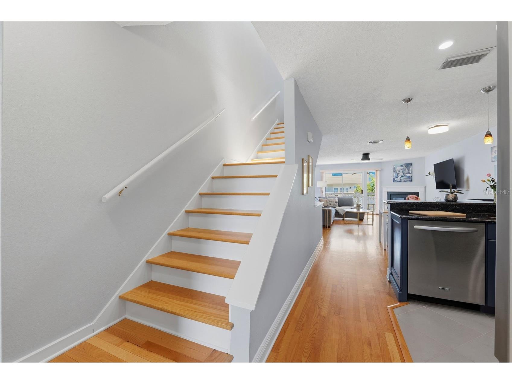 381 Madeira Circle Tierra Verde FL 33715 TB8498728 image22