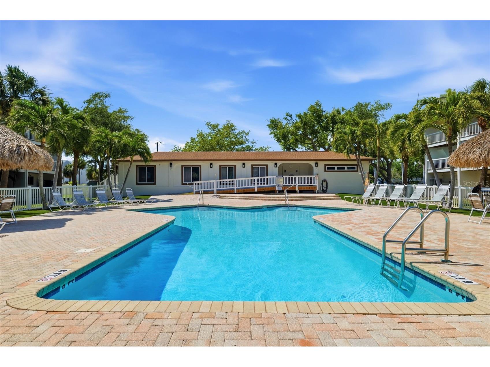 381 Madeira Circle Tierra Verde FL 33715 TB8498728 image36