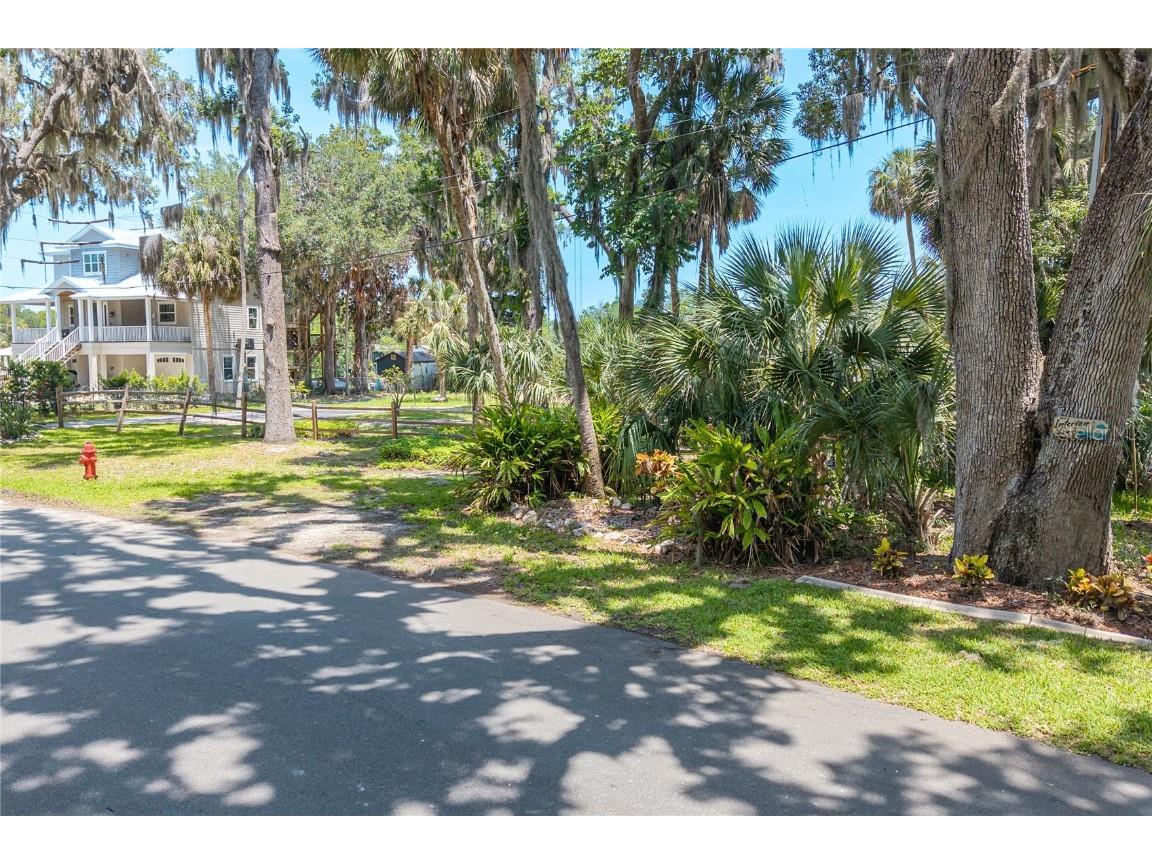 381 NW Magnolia Circle Crystal River FL 34428 - CRYSTAL RIVER OM701789 image2